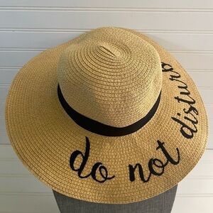 C.C. Womens Wide Brim Floppy Paper Straw Beach Resort Do Not Disturb Hat